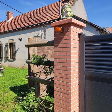 Le Magny  Bienvenue A La Grenouillereヴィラ エクステリア 写真